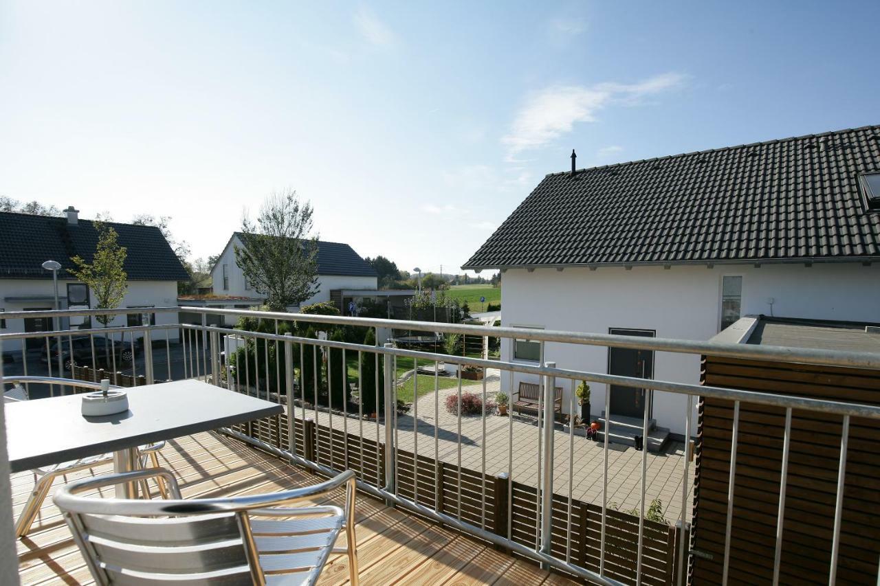 Hotel am Baronenwald Göppingen Buitenkant foto
