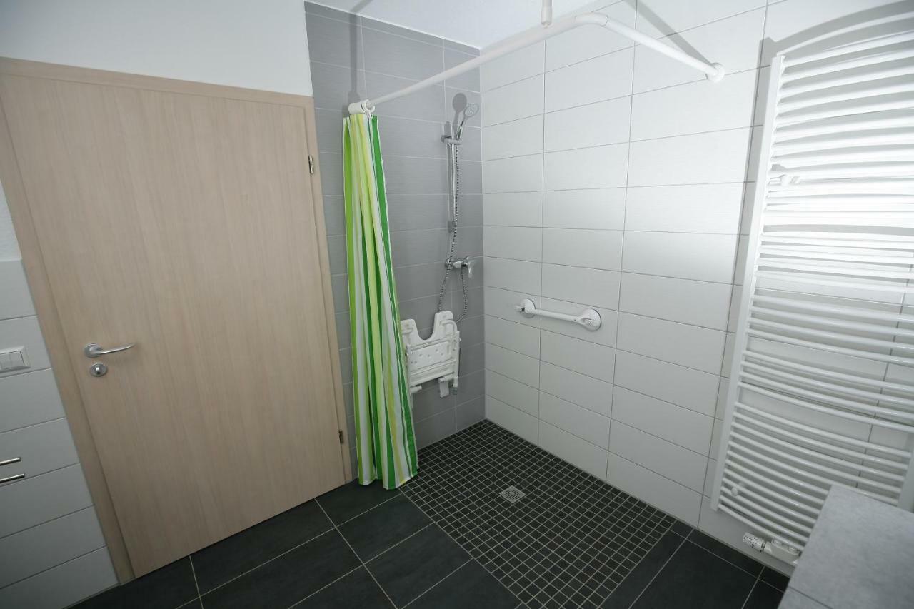 Hotel am Baronenwald Göppingen Buitenkant foto