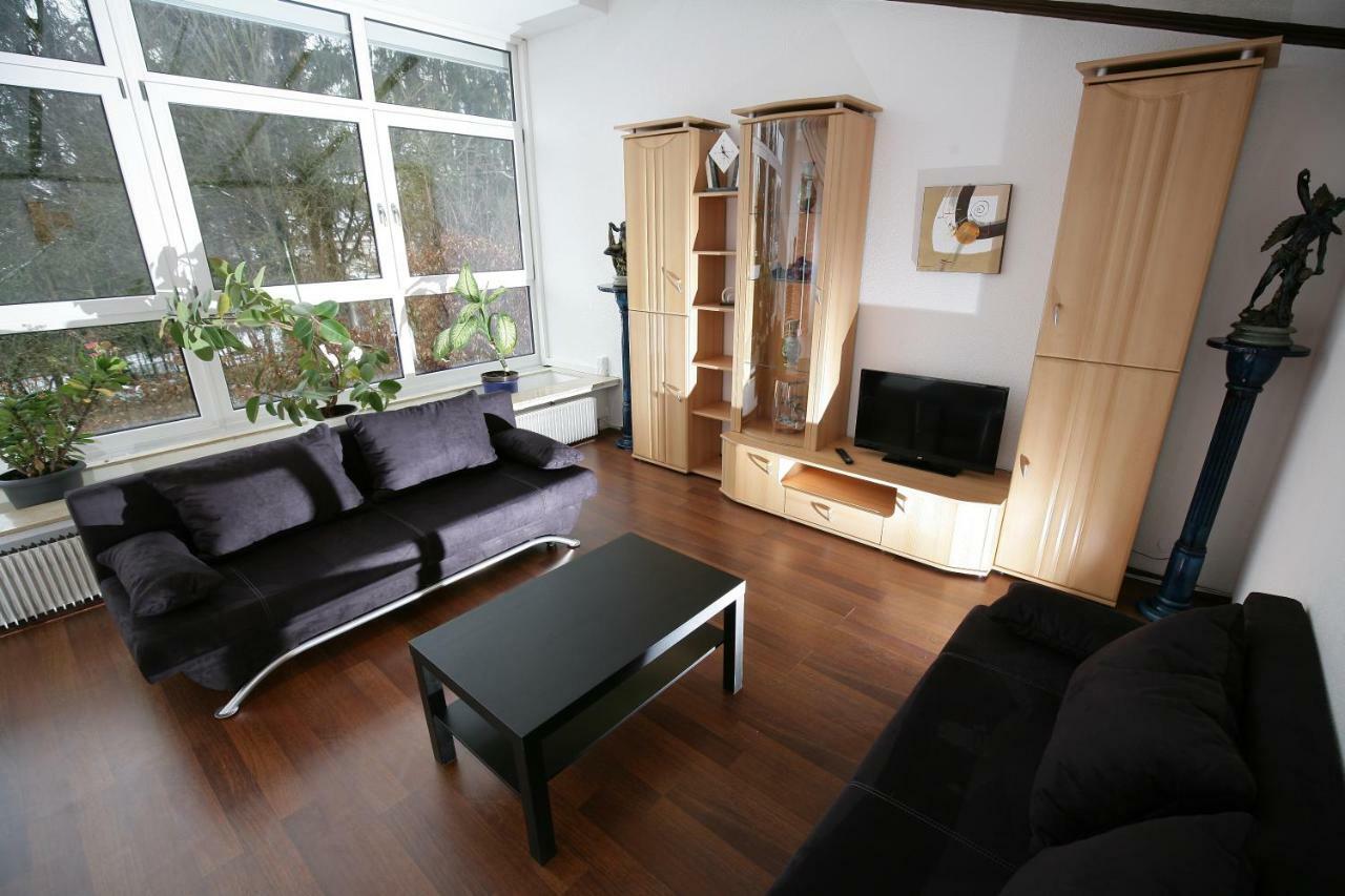 Hotel am Baronenwald Göppingen Buitenkant foto