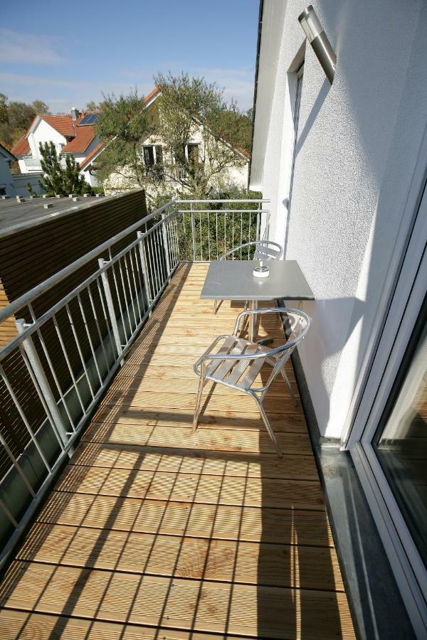 Hotel am Baronenwald Göppingen Buitenkant foto