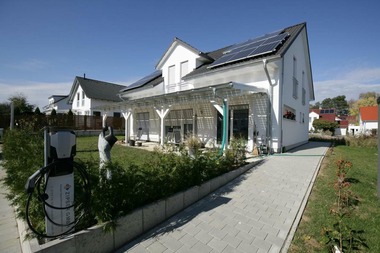Hotel am Baronenwald Göppingen Buitenkant foto